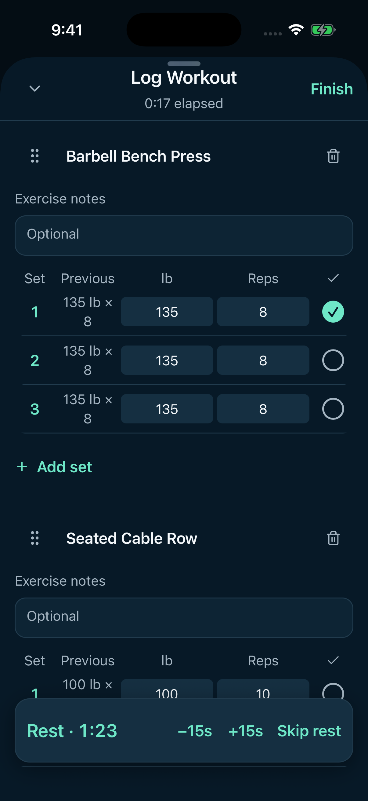 Gramello iOS active workout showing sample bench press sets, previous values, completion checks, and a rest timer